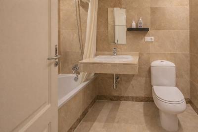 10-bb915d1cb19341576dcdc994b81ab9c5