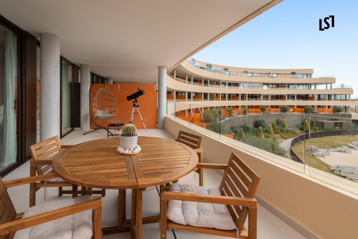 Image No.8-2 Bed Apartment for sale