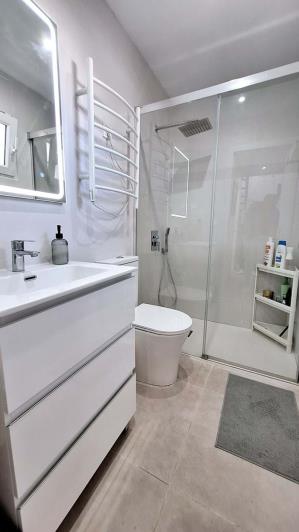 Image No.12-3 Bed Townhouse for sale