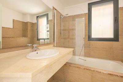 13-5fd73dea700db77384c091ca9818b1a9