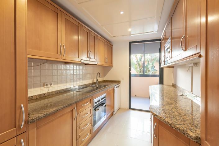 Image No.12-2 Bed Apartment for sale