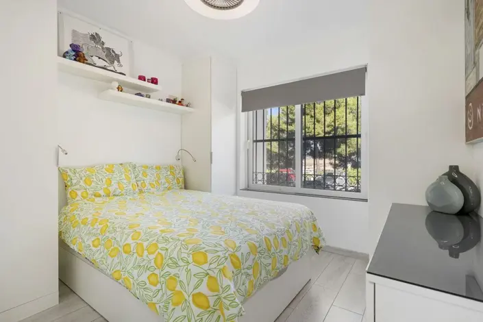 Image No.8-2 Bed Apartment for sale