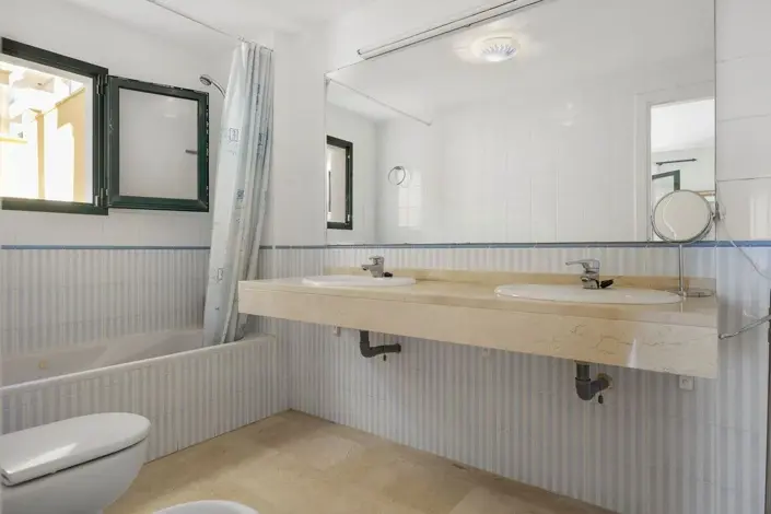 Image No.14-2 Bed Apartment for sale