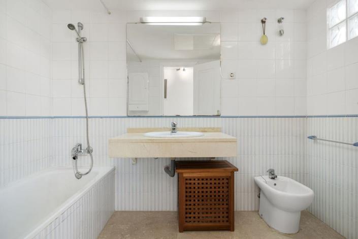 Image No.15-2 Bed Apartment for sale