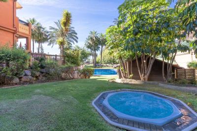 15-11d12f2f454f2f5e9b981fdd8b901d51