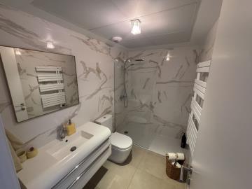 34-2e8657844e540eba0189d71f472ffca9