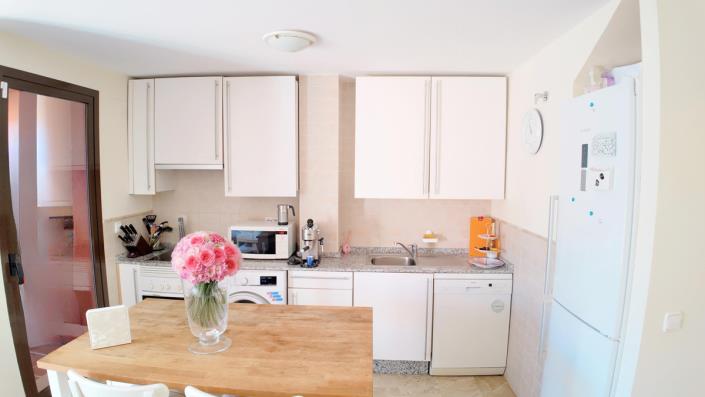 Image No.9-Appartement de 2 chambres à vendre à Estepona