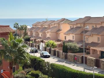 37-1d70d218e897435ff17cdff8e99bb5bf