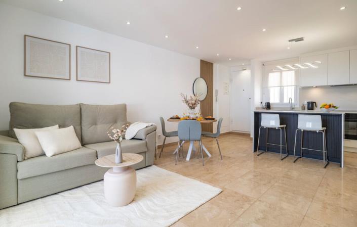 Image No.8-2 Bed Apartment for sale