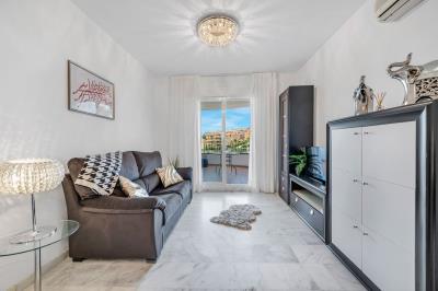 9-467d0cee5b725f3ef65f102a0c2e69c0