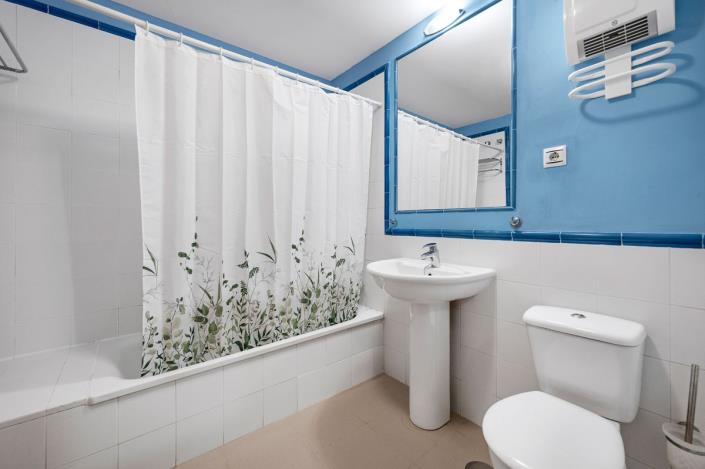 Image No.16-2 Bed Apartment for sale