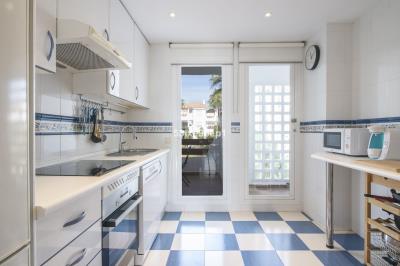 6-fa543ff60f4e104718a0562ed3ccbf30