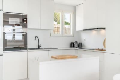 10-bb915d1cb19341576dcdc994b81ab9c5