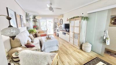 2-5bd7b9d04b45e33852eaf0ec6670150d