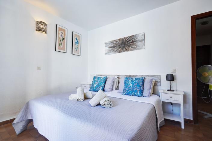 Image No.10-2 Bed Townhouse for sale