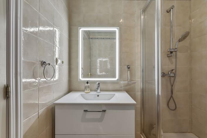 Image No.19-2 Bed Apartment for sale