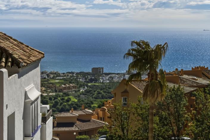 Image No.28-2 Bed Apartment for sale