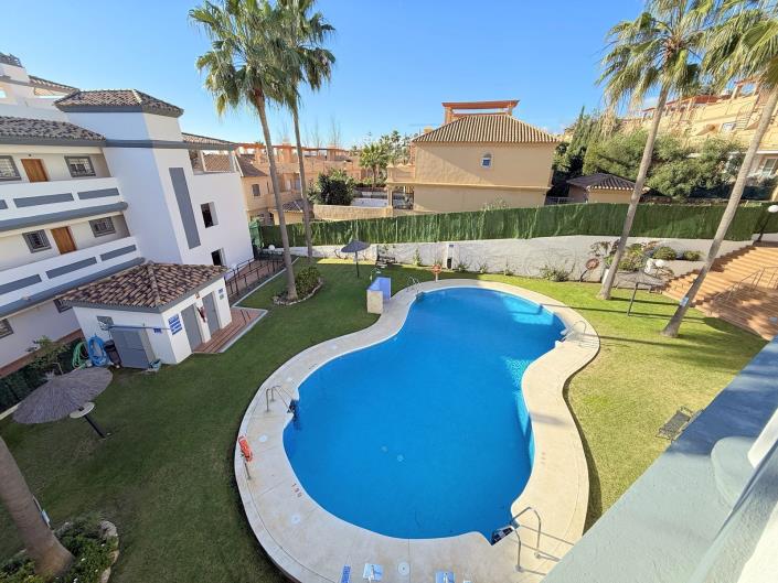 Image No.2-Penthouse de 2 chambres à vendre à Estepona