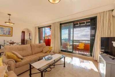 9-467d0cee5b725f3ef65f102a0c2e69c0