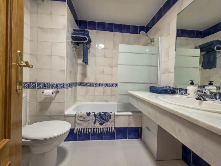 Image No.16-3 Bed Townhouse for sale