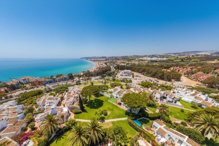 Image No.15-2 Bed Townhouse for sale