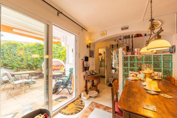 Image No.4-2 Bed Townhouse for sale