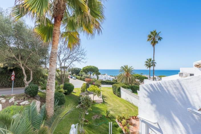 Image No.14-2 Bed Townhouse for sale