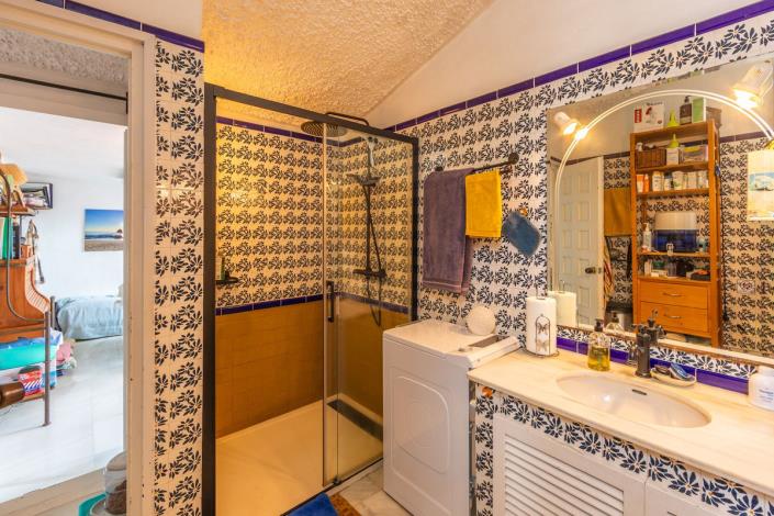 Image No.11-2 Bed Townhouse for sale