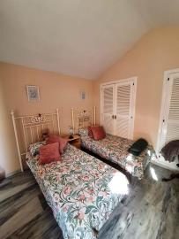 12-53013098fcab6c38b1379cd33298e050