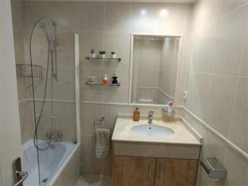 11-20939a0134ad724a8cb2a801094d15a4