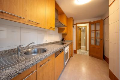 11-20939a0134ad724a8cb2a801094d15a4