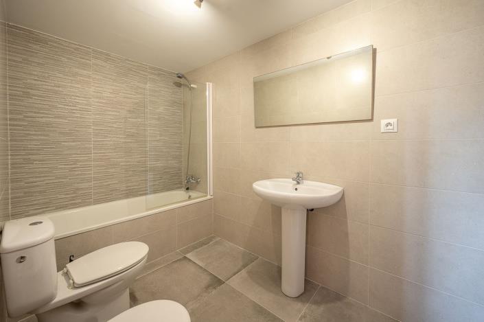 Image No.13-2 Bed Apartment for sale