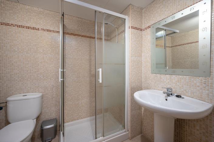 Image No.15-2 Bed Apartment for sale