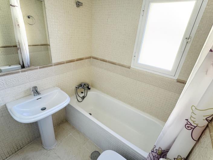 Image No.17-3 Bed Apartment for sale