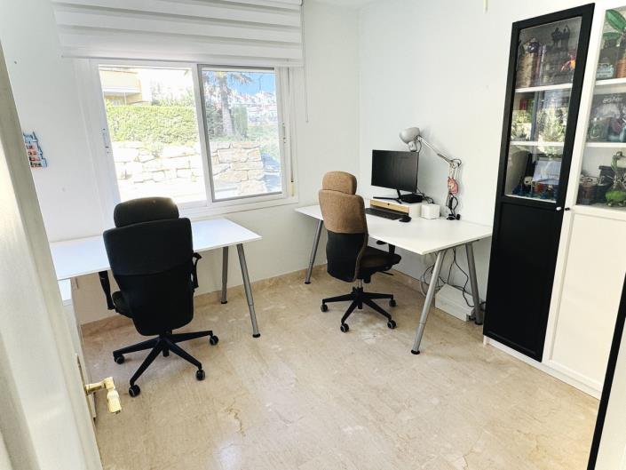 Image No.19-3 Bed Apartment for sale