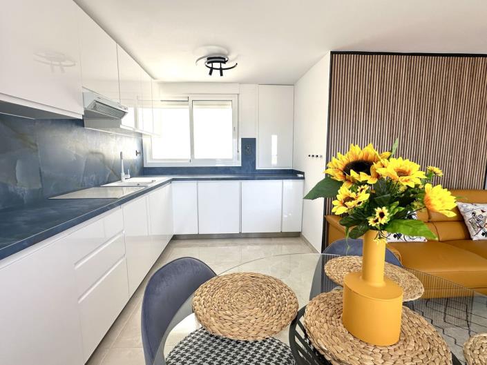 Image No.8-2 Bed Apartment for sale