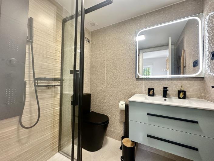 Image No.13-2 Bed Apartment for sale