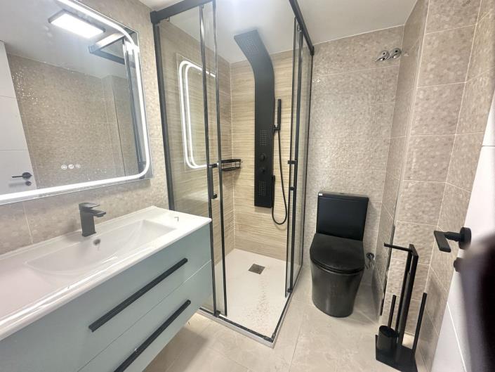 Image No.16-2 Bed Apartment for sale