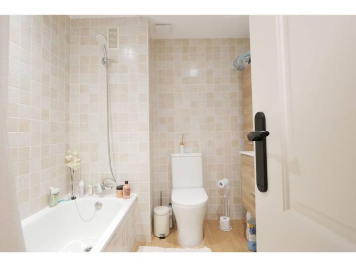 Image No.9-2 Bed Apartment for sale