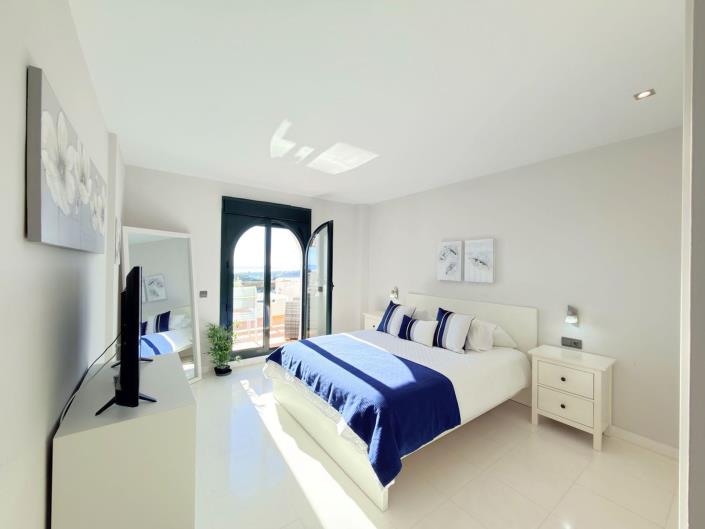 Image No.8-2 Bed Apartment for sale