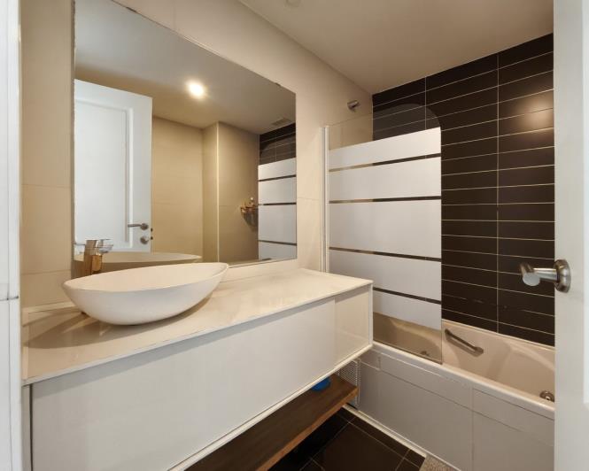 Image No.12-2 Bed Apartment for sale