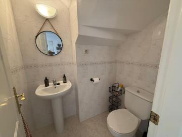 16-ec67b526875bf0124b6ce4328a754439