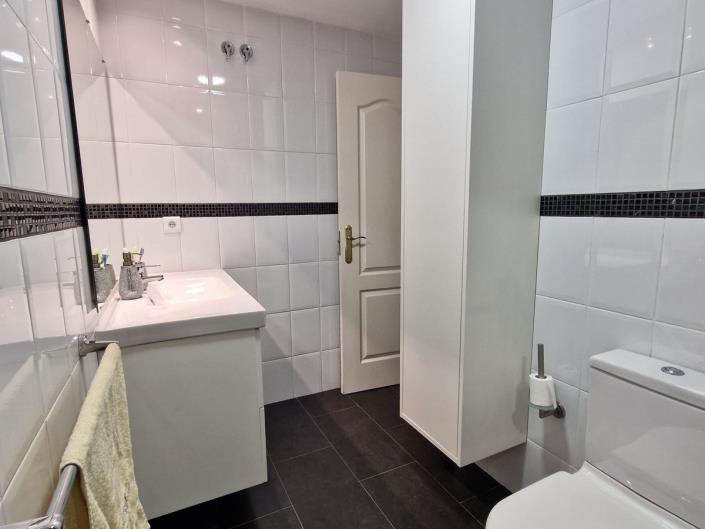 Image No.22-3 Bed Apartment for sale