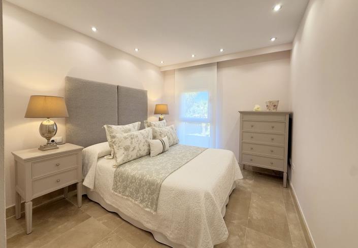 Image No.12-3 Bed Apartment for sale