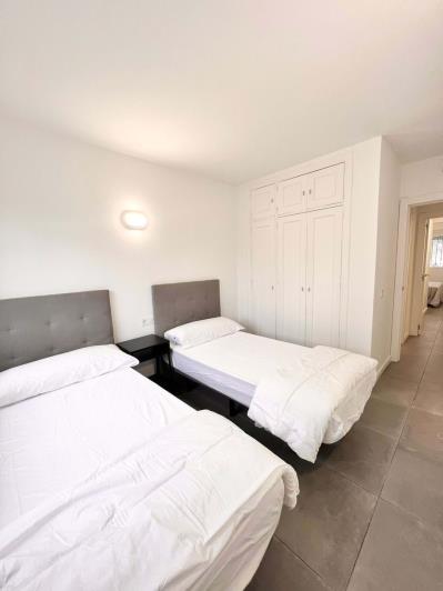 Image No.8-3 Bed Apartment for sale