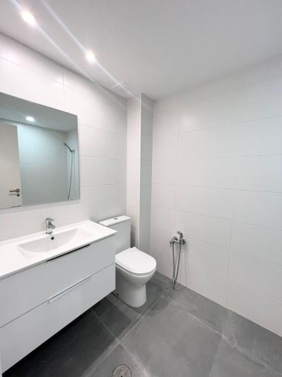 Image No.10-3 Bed Apartment for sale