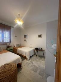 13-5fd73dea700db77384c091ca9818b1a9