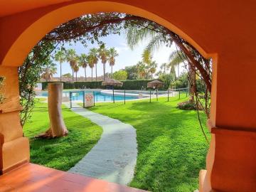 24-b59ea83f0a74727dc1499d2a7ec80eaa