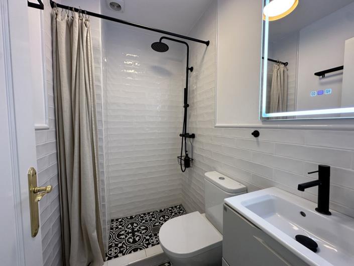 Image No.14-2 Bed Apartment for sale