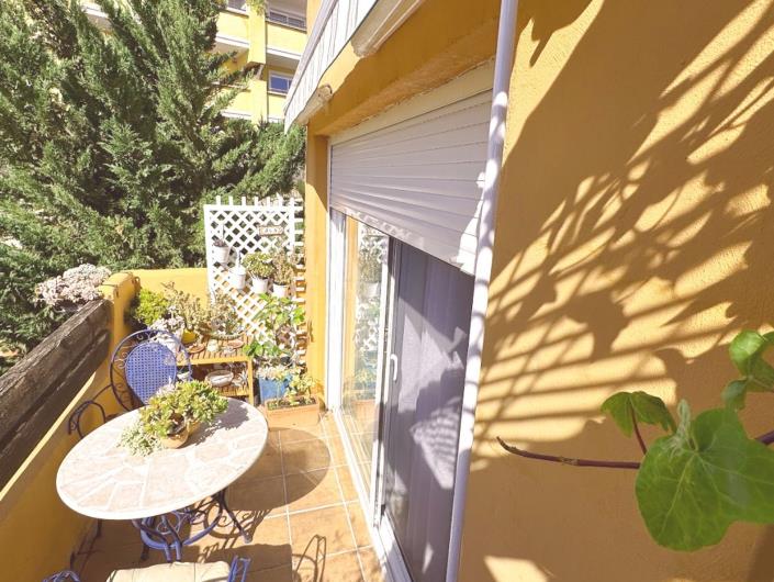 Image No.10-3 Bed Apartment for sale